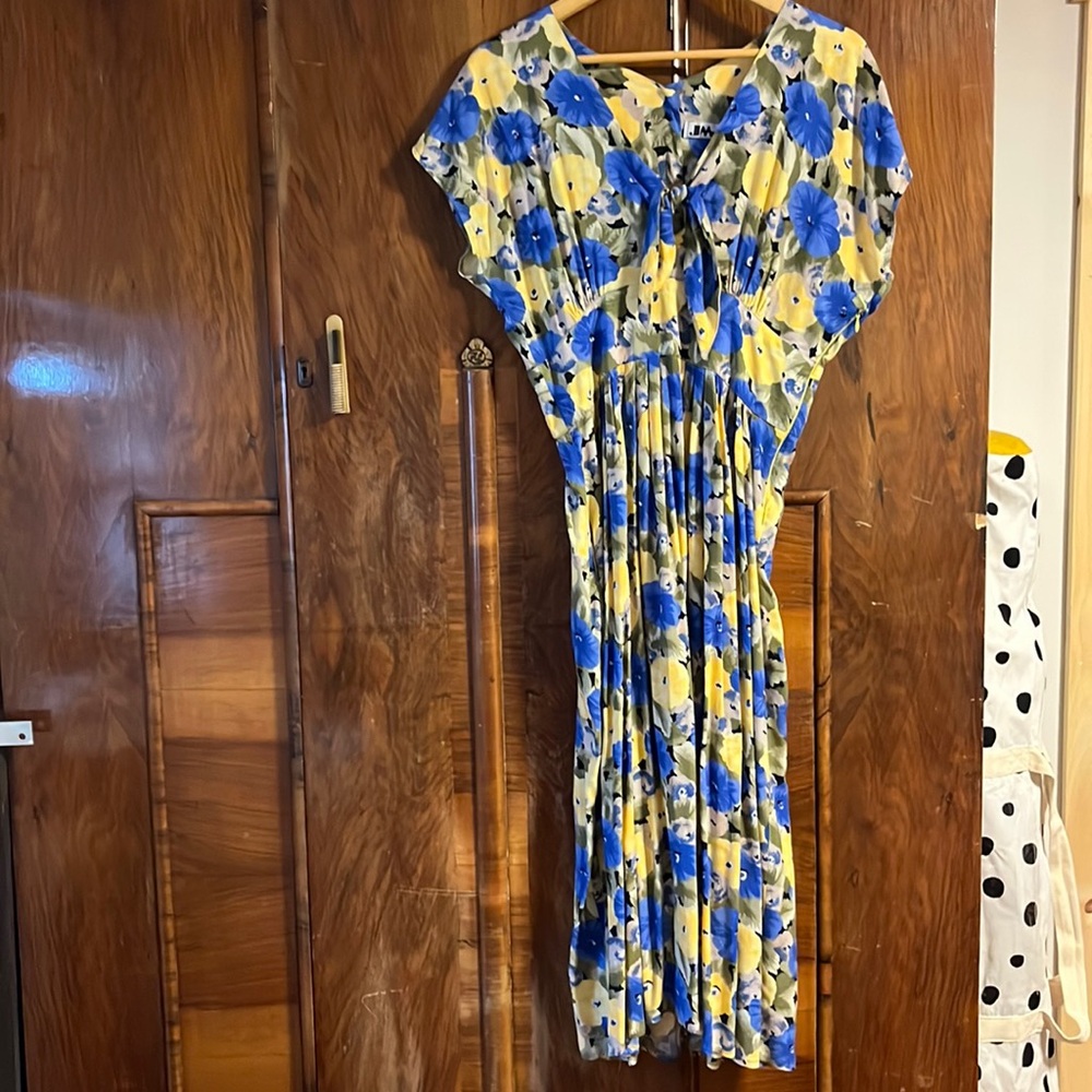 Vintage Mid-Century Modern midi dress